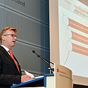 S-CountryDesk Geschäftsführer, Christoph Holzem, gab einen Rückblick auf die Entwicklung des S-CountryDesk
