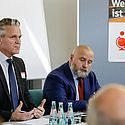 Stephan Weiss, Geschäftsführer, German Centre Moscow, Thorsten Thimm, Senior-Länderreferent GUS-Osteuropa, Berliner Sparkasse